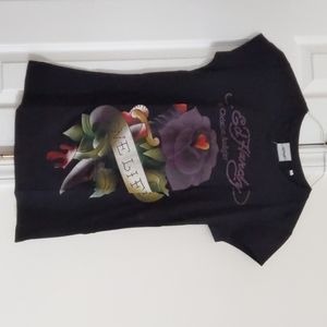 Tight fitting T-shirt